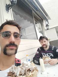 מה היא כמות הבשר בפיתה לפי משקל ??