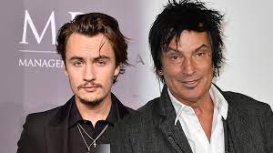 Hulu released photos of sebastian stan as tommy lee and lily james as pamela anderson. Tommy Lee S Son Brandon Shares Video Of His Unconscious Dad After Threatening Post Entertainment Tonight