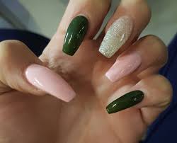 Here's a classic, green shade that will shine all throughout the fall season. Naaaails Green Nail Designs Green Acrylic Nails Pink Nail Colors