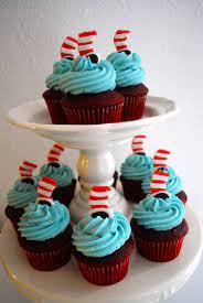 Cat In The Hat Cupcakes Seuss Cakes Dr Suess Cakes Baby Birthday Party
