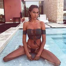 Francesca sofia novello ha 24 anni, arriva da arese, in provincia di milano, e fa la modella di intimo. Meet Moto Gp Star Valentino Rossi S Stunning New Model Girlfriend Taking Instagram By Storm