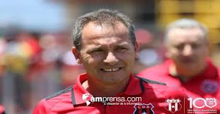 Pato» revela que se despierta en la madrugada para guiar a las Leonas hacia  el éxito