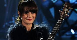 Un bianco e nero sbiadito. Carmen Consoli Lascia Roma E Torna A Vivere A Catania Ticinonline