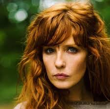 Sandra Eslinger's Instagram, Twitter & Facebook