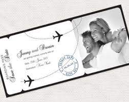 Hallo ihr lieben, hier habe ich eine unserer bezaubernden. Come Fly With Me Boarding Pass Wedding Invitation Printable File Aviation Airplane Destination Black And White Customised Hochzeitskarten Ideen Karte Hochzeit Flugzeug Hochzeit