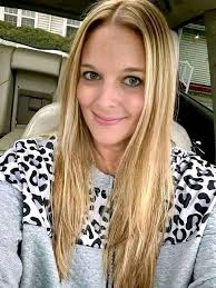 Hola... Sigo buscando un compañero de vida es mi sueño. No me importa si es  guapo o feo. Rico o pobre. la edad no importa. Quiero un corazón que lata  con verdadero