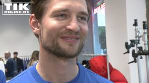 After obtaining his bachelor degree, he studied acting at the american academy of dramatic arts in new york. August Wittgenstein Der Begehrteste Junggeselle Deutschlands Youtube