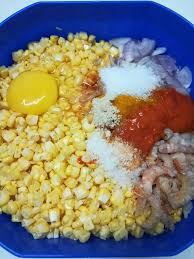 Berikut cara membuat perkedel jagung. Sekarang Ni Bila Petang Je Hujan Dapat Makan Cucur Jagung Dengan Teh O Panas Memang Terbaik Keluarga
