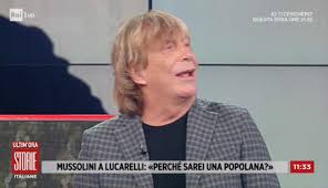 «il carisma e la fragilità di chi conosceva la vita» «al giornalista che mi ha dato la notizia, ho risposto in lacrime. Enzo Paolo Turchi Messo Da Parte A Storie Italiane Brava Carmen