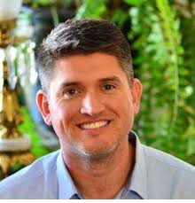 21 Entrepreneurs List Their Favorite Business Books to Help Inspire Others 