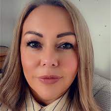 Super excited (and scared) to be sharing my little journey along side two  other amazing women at Fierce Femmes! Paris Collingbourne Holly Griffin