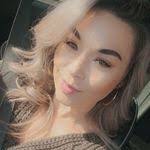 Amy Cales's Instagram, Twitter & Facebook