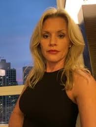 Ann Hoskins's Instagram, Twitter & Facebook