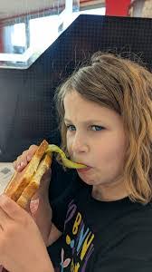 Annette Eads's Instagram, Twitter & Facebook