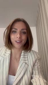 Laura Bielinski's Instagram, Twitter & Facebook