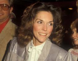 Tormented Facts About Karen Carpenter, The Reluctant Superstar