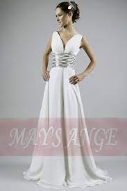 These fall wedding guest dresses will have you looking hot, even when the weather starts to cool down. Classic White Ball Gown Cleopatra Queen With Rhinestones