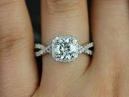 Pin By Amelia Manni On Wedding Cushion Halo Engagement Ring Wedding Rings Unique Wedding Rings Simple