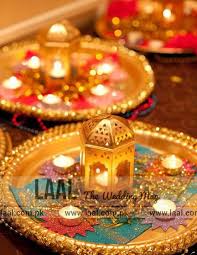 Find Out The Latest Mehndi Thaal Designs Visit Laal Com Pk For More Indian Wedding Centerpieces Indian Wedding Decorations Mehndi Decor
