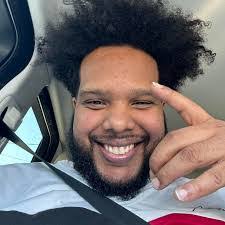 Matthew Anzek's Instagram, Twitter & Facebook