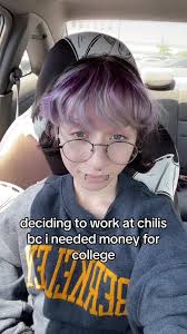 Does Chilis Hire Felons