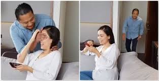 Siti saleha binti mohd baharum (lahir 14 mac 1990) merupakan seorang pelakon dan model wanita malaysia berketurunan inggeris dan adik kepada vokalis kumpulan bunkface, sam bunkface. Bukan Senang Nak Berlakon Dengan Suami Telatah Suami Siti Saleha Buat Ramai Terhibur Lubuk Viral