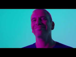 Ils font face à un nouveau cataclysme : Qu Est Ce Qu On A Encore Fait Au Bon Dieu Le Clip Avec Medi Sadoun Ugc Distribution Youtube