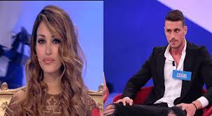 Uomini e donne è un programma televisivo italiano, ideato e condotto da maria de filippi, in onda su canale 5 dal 16 settembre 1996. Rosa Perrotta E Mattia Marciano Colpo Di Scena Ad Un Passo Dalla Scelta