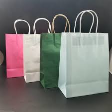 Tahan lasak dan tidak mudah koyak. Dapatkan Goodies Bag Kahwin Yang Murah