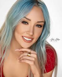 MICHELLE Photographer: Anneli Adolfsson @AnneliVegas Client: Michelle  Jolliff (boss babe) Business: Pure MedSpa & Wellness @puremedspalv  Make-Up/Hair: Wendy Ryan @ShowOff_MakeUp Studio: AMA Foto Studios  @AMAFotoStudios .⁣ .⁣ .⁣ .⁣ .⁣ #headshot ...