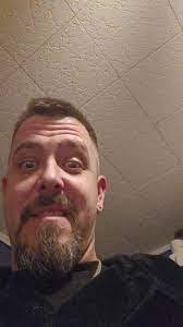 Kyle Faron's Instagram, Twitter & Facebook