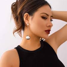 Nadine Schell's Instagram, Twitter & Facebook