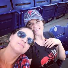 VOTE for Caitlin & Jaimee to WIN The Knot Dream Wedding of 2015