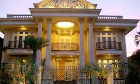 Hingga saat ini, rumah dengan desain rumah modern masih menjadi tren yang layak diaplikasikan. 7 Desain Rumah Idaman Modern Klasik Terbaru Yang Elegan