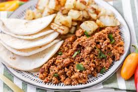 Add the potatoes, 1 tablespoon oil, 3/4 teaspoon salt, garlic powder and black pepper and toss. Grandma S Famous Chorizo And Eggs Recipe Lil Luna