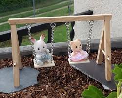 Balancoire Pour Sylvanian Bebe Miniatures Pour Maison De Poupee Maison De Poupee Bricolage Automne Maternelle