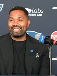 New England Patriots introduce Jerod Mayo as Bill Belichick's successor