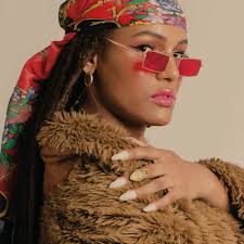 Kiara: músicas com letras e álbuns