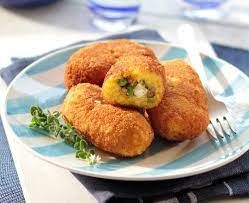They are of lebanese origin where they are made with ground lamb but in brazil, typically they are made with ground beef. Rice Croquettes With Saffron Peas And Ground Beef Recipe Greek Recipes Croquettes Greek Cooking