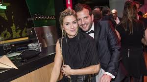 Jun 04, 2021 · estavana polman kan wel lachen om 'actie' rafael van der vaart rafael van der vaart (38) schittert in een van die reclames en wel in een héél opvallende outfit. Estavana Polman Damian Is A Great Bonus Son Newsy Today