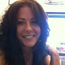 Robin Beckett's Instagram, Twitter & Facebook