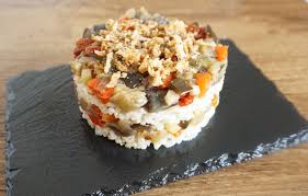 Timbale Of Brown Rice And Vegetables With Crispy Onion Topping And Poppy Seeds Vegamecum Recipe Crispy Onions Food Toppings
