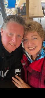 Can you help with outfit ideas for a photoshoot?