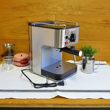 Make espresso in your own kitchen, then use the stainless steam nozzle and frothing cup to turn it into cappuccino or latte. Cuisinart Espresso Cappuccino Machines Stainless Steel Cuisinart Em 100 1000 Watt 15 Bar Espresso Maker Home Garden Holzhandel Neubauer At