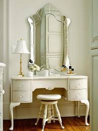 Got A Dressing Table 6 Ways To Glam It Up With Flowers Beautiful Vanity Table Home Decor Dressing Table Vanity