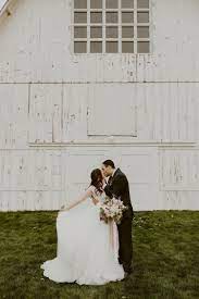 Idaho Weddings In Boise Mccall And Stanley White Barn Wedding Venue Barn Wedding Venue Idaho Wedding Venues