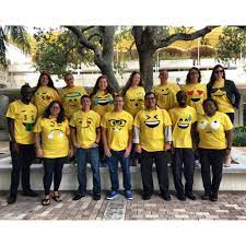 Easy Emoji Shirts For A Great Staff Costume Yellow Shirts From Hobby Lobby And A Halloween Costumes For Work Emoji Halloween Costume Office Halloween Costumes