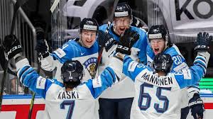 Nur in der nationalmannschaft ist er immer noch wichtiger als außenverteidiger. Uberraschender Sieg Im Finale Gegen Kanada Finnland Ist Eishockey Weltmeister Sportbuzzer De