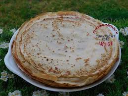 · la pâte à crêpe au thermomix, c'est 3 minutes chrono pour des crêpes divines à la texture très fine. Pate A Crepe Au Tm5 Thermomix Blog Cuisine Thermomix Avec Recettes Pour Le Tm5 Tm31
