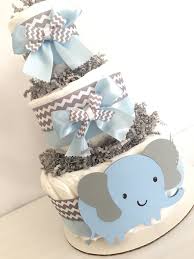 1001 Ideen Und Bilder Zum Thema Windeltorte Selber Machen Windeltorte Selber Machen Windeltorte Junge Einladungen Zur Babyparty